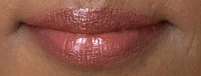 Soft Glow Studio Lip Oil – Bare Glow