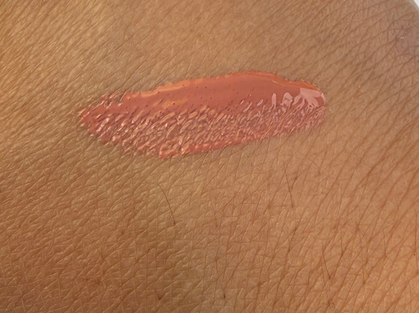 Soft Glow Studio Lip Oil – Petal